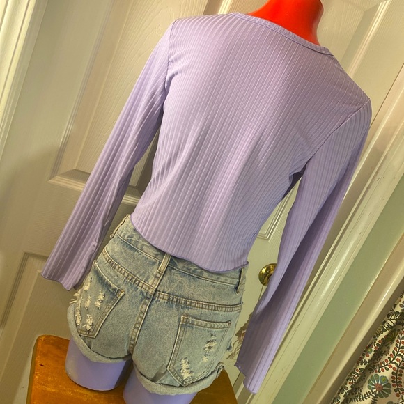 Lilac Purple Long sleeve Buttoned Crop Top - Picture 6 of 11